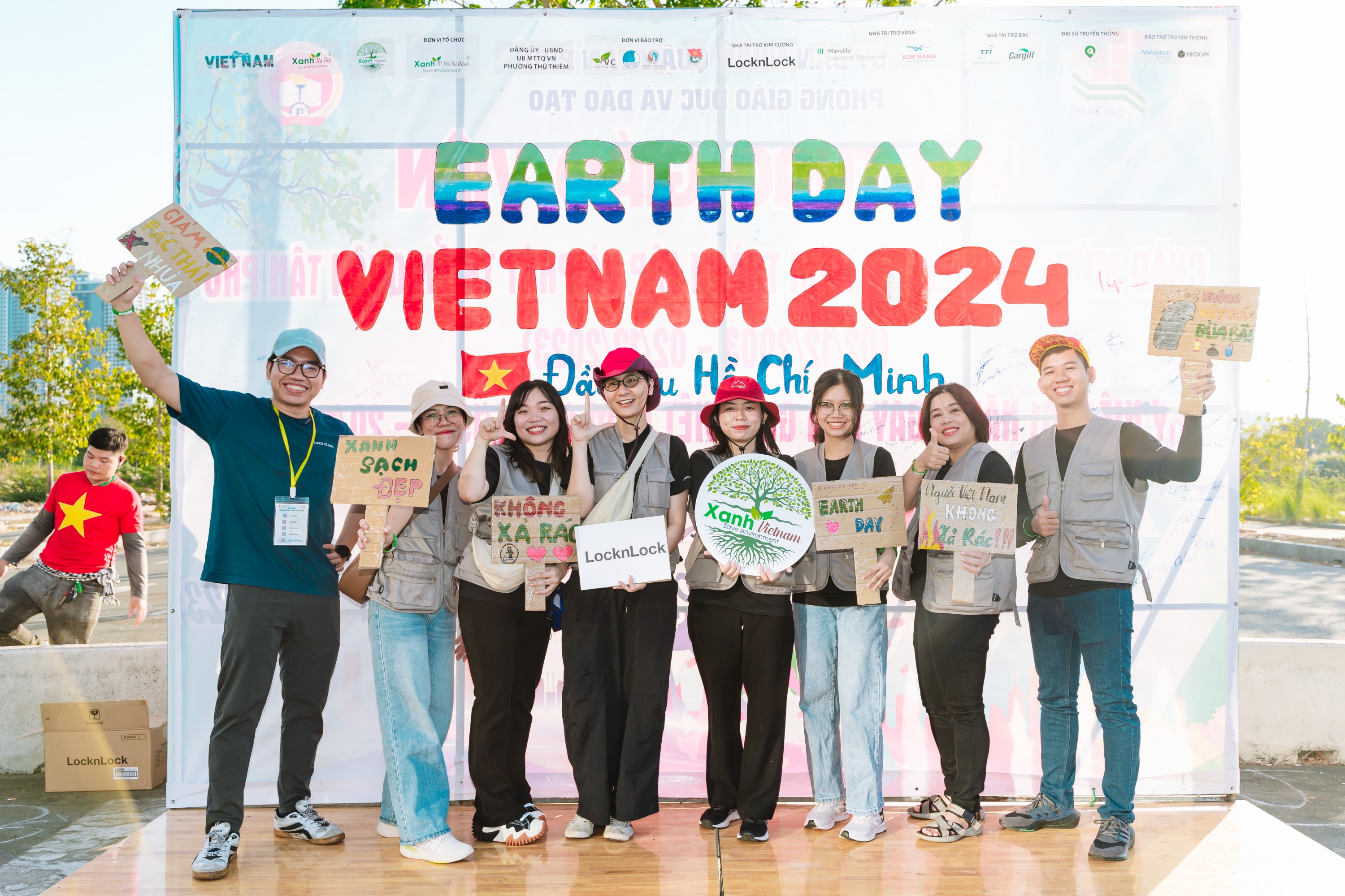 Locknlock đồng hành cùng chiến dịch “Earth day VietNam 2024”