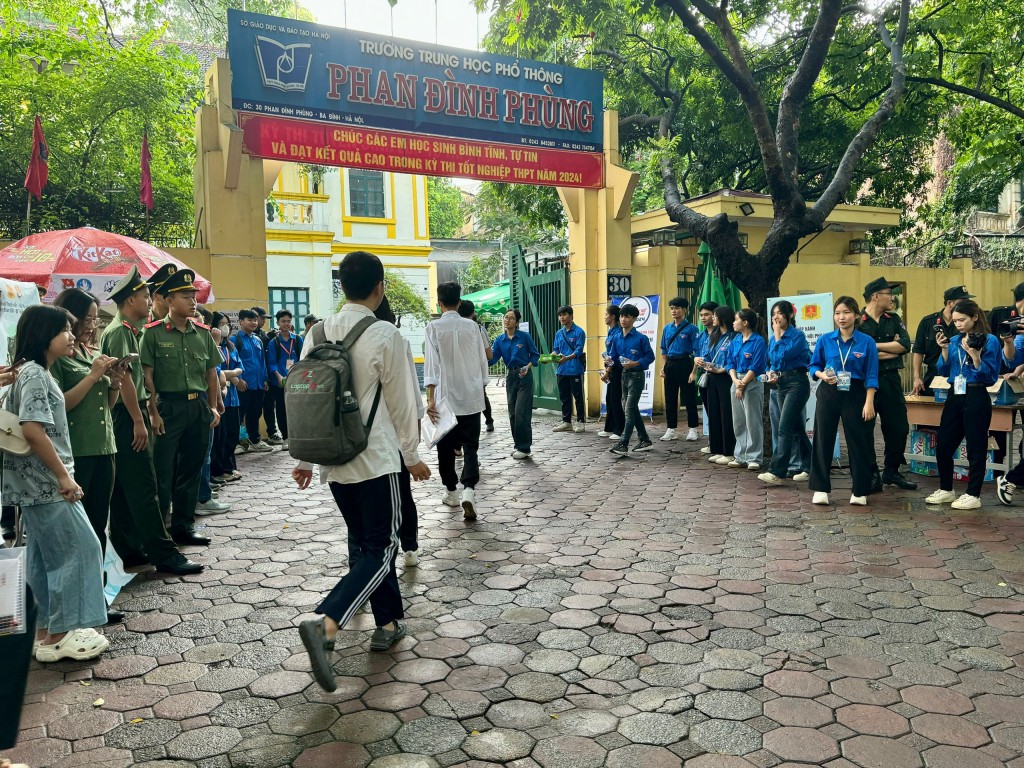 'Đất nước' vào đề thi môn Ngữ văn tốt nghiệp THPT năm 2024