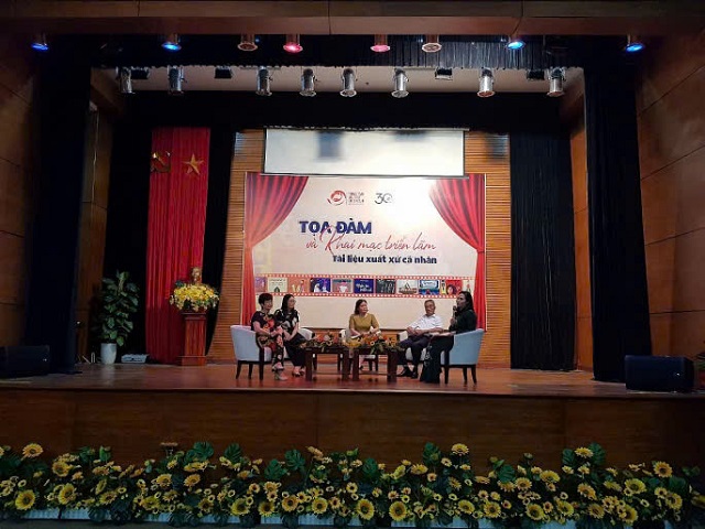 Triển lãm trưng bày gần 200 hình ảnh, tài liệu lưu trữ của các văn nghệ sĩ tiêu biểu