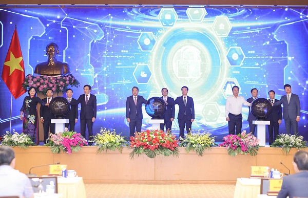 Thủ tướng Phạm Minh Chính khai trương Cổng Pháp luật quốc gia