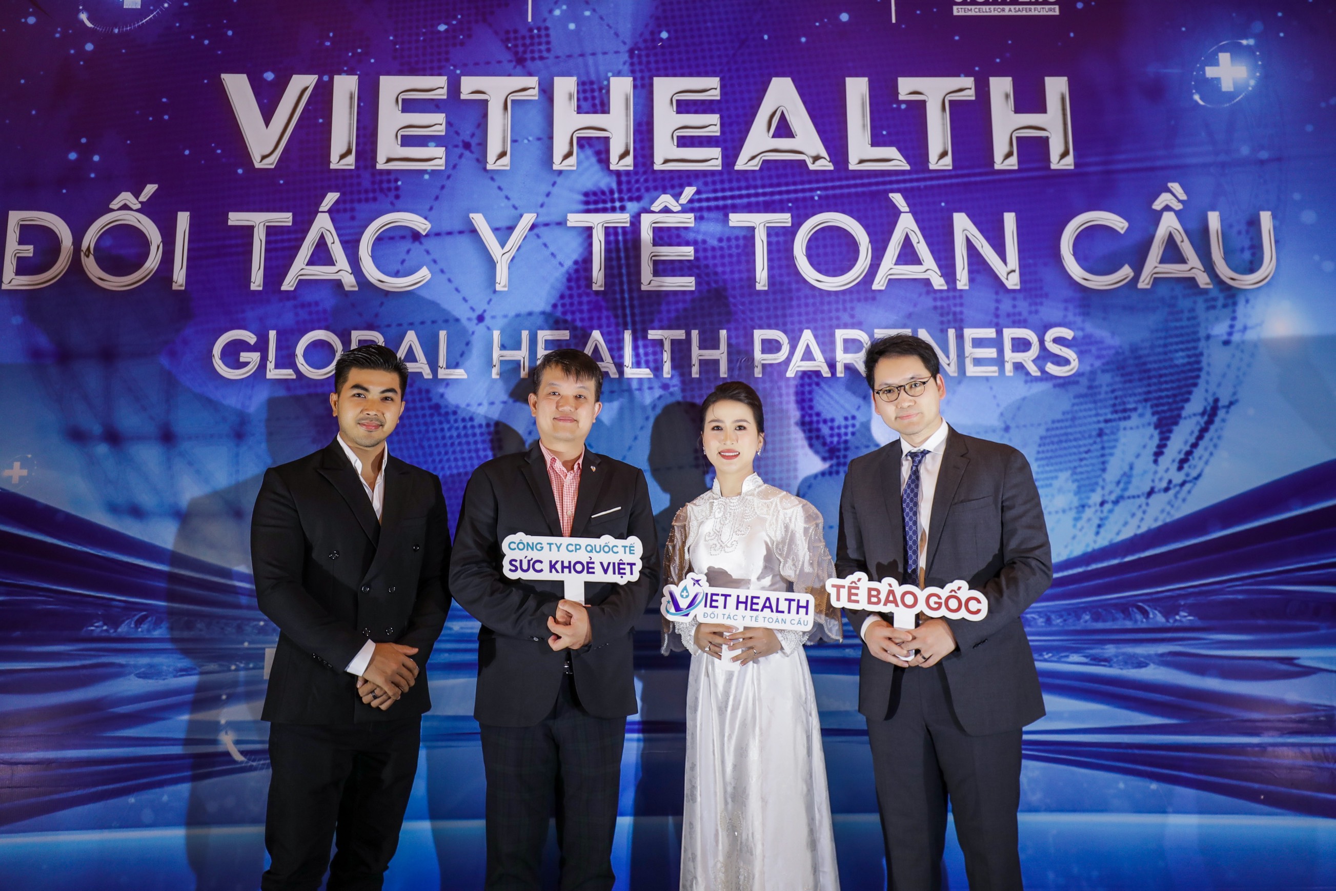 VietHealth ký kết hợp tác chiến lược y tế toàn cầu