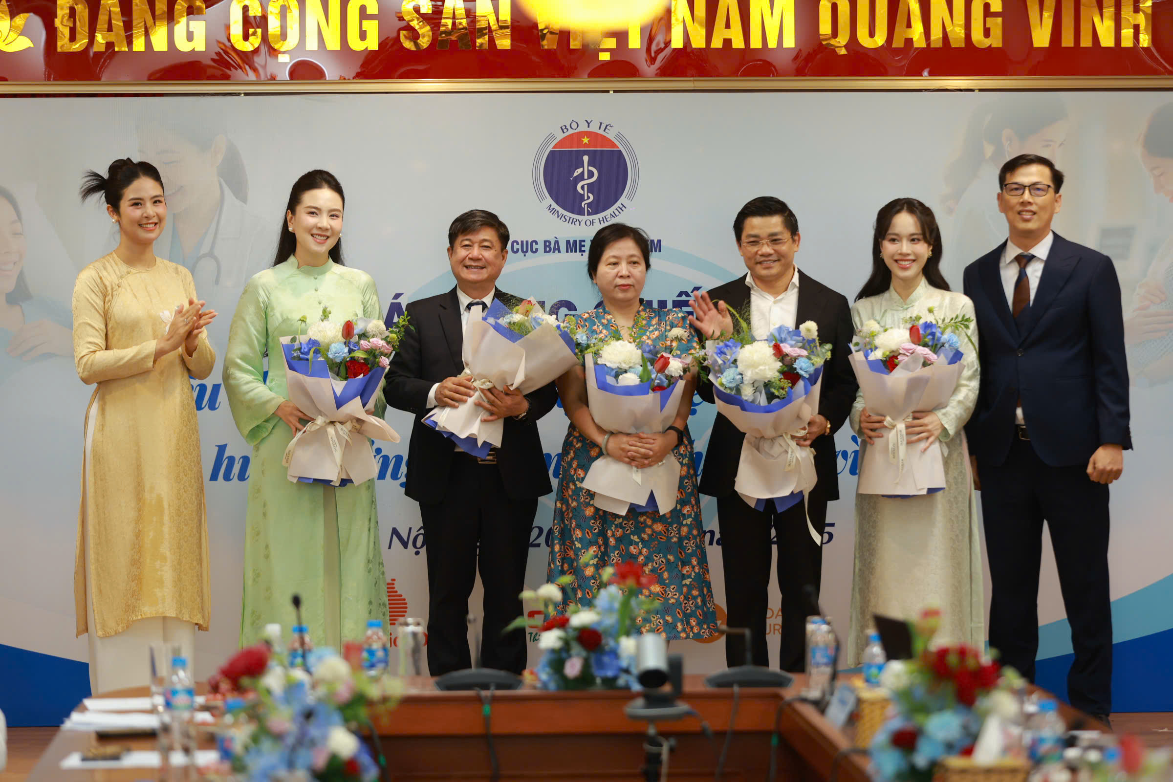 Bộ Y tế phát động chiến dịch “Yêu thương mỗi ngày – Mẹ khỏe, bé ngoan”